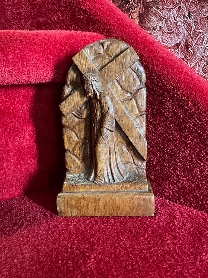 Houten staand paneel Jezus draagt het kruis