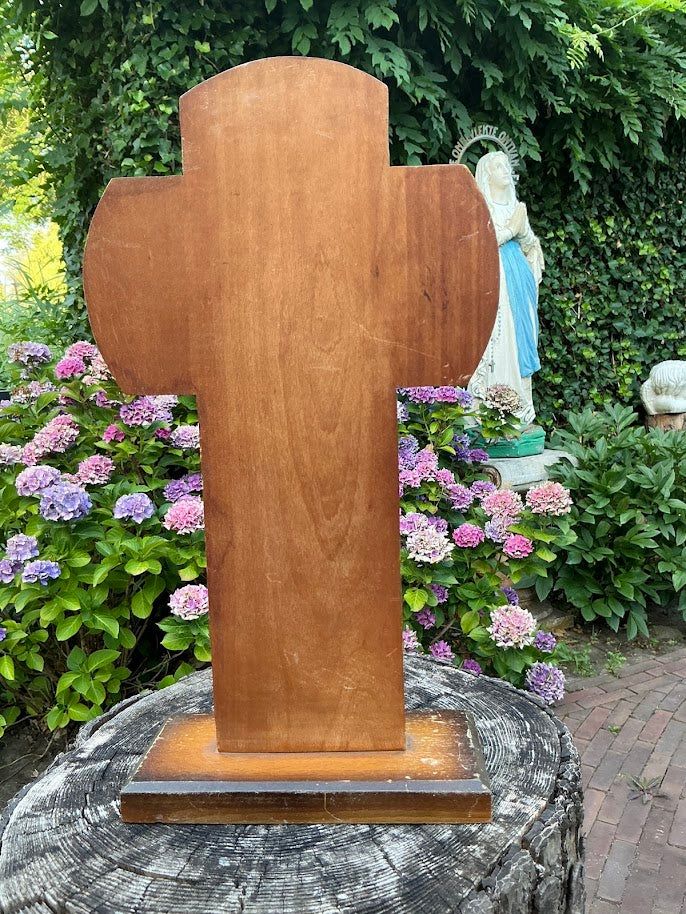 Houten kruisbeeld