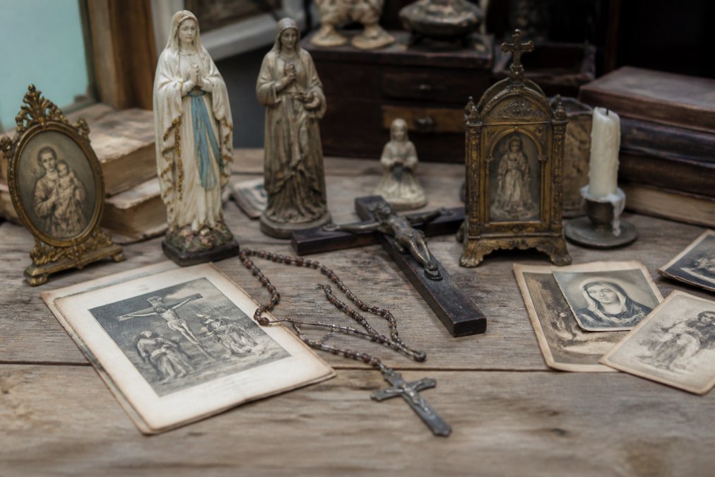 Beste vintage devotionalia voor verzamelaars in 2026