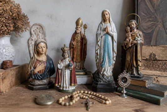 Religieuze beelden kopen voor verzameling: 7 antieke vondsten