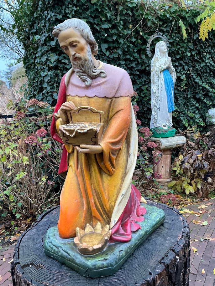 Grande statua antica del presepe raffigurante il re Melchiorre – firmata G.L.V. Gerard Linssen Venlo – fine XIX secolo – pregiato cimelio pesante in gesso