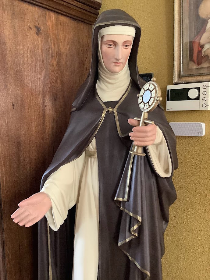 ¡Atención! SOLO RECOGIDA: Estatuilla religiosa belga única y rara de Santa Clara