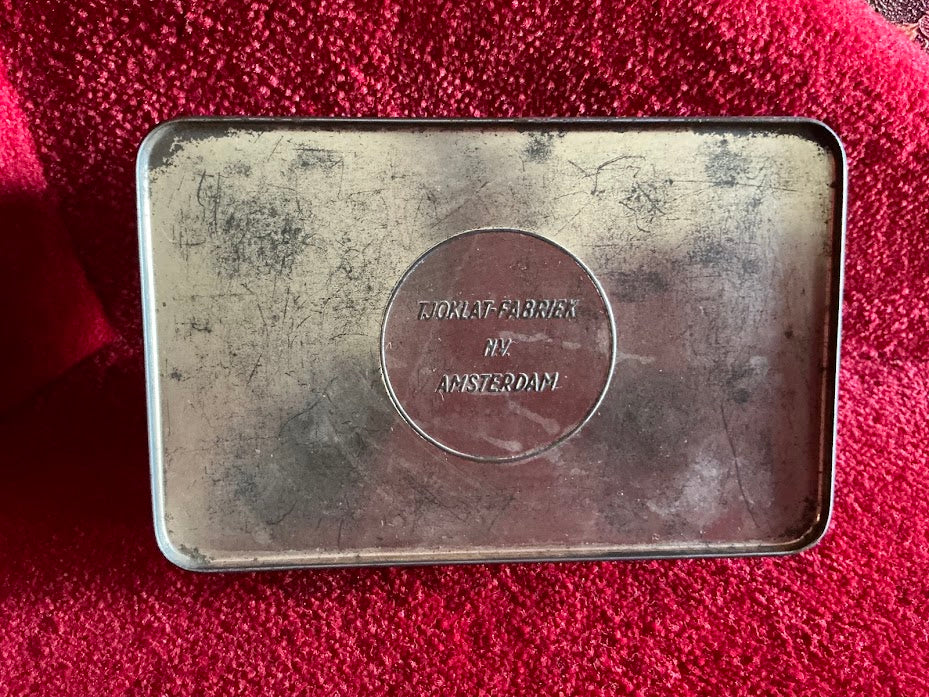 Old Tjoklat Cameo Pastilles tin