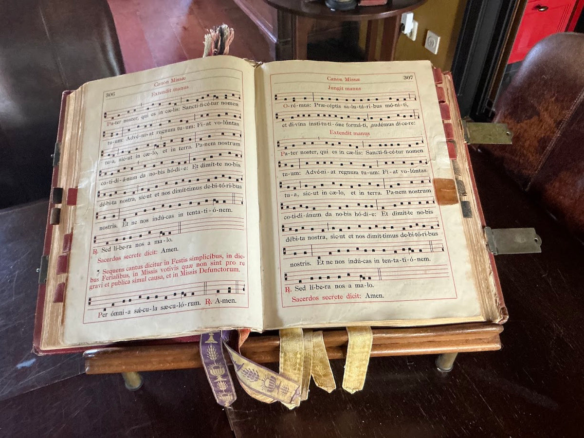 Antiquarisch Missale Romanum 1920 | Rood Leder Gouden Opdruk | Latijns Kerkboek 35cm