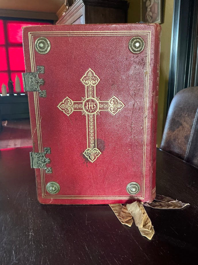 Antiquarisch Missale Romanum 1920 | Rood Leder Gouden Opdruk | Latijns Kerkboek 35cm
