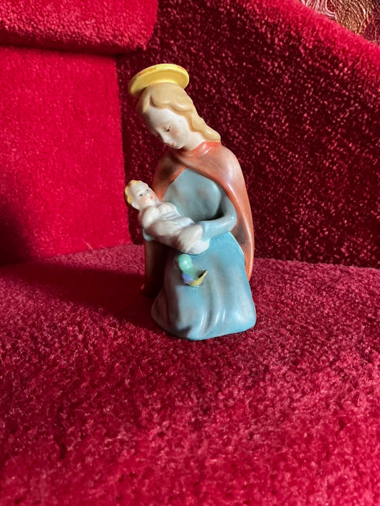 GOEBEL Christmas 1952 Mary with child HX237/A