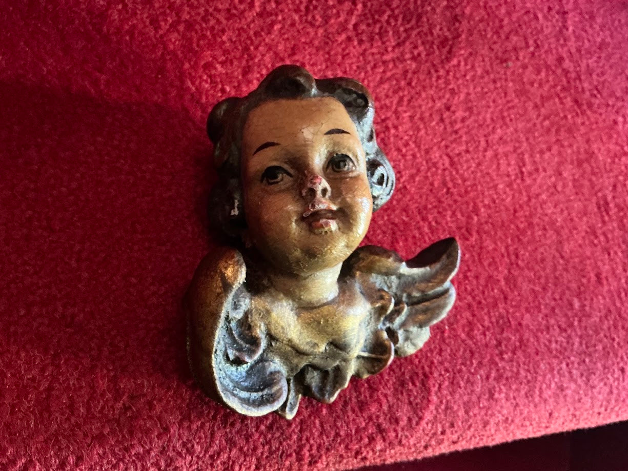 Antieke houten gevleugelde engel putti cherubijn
