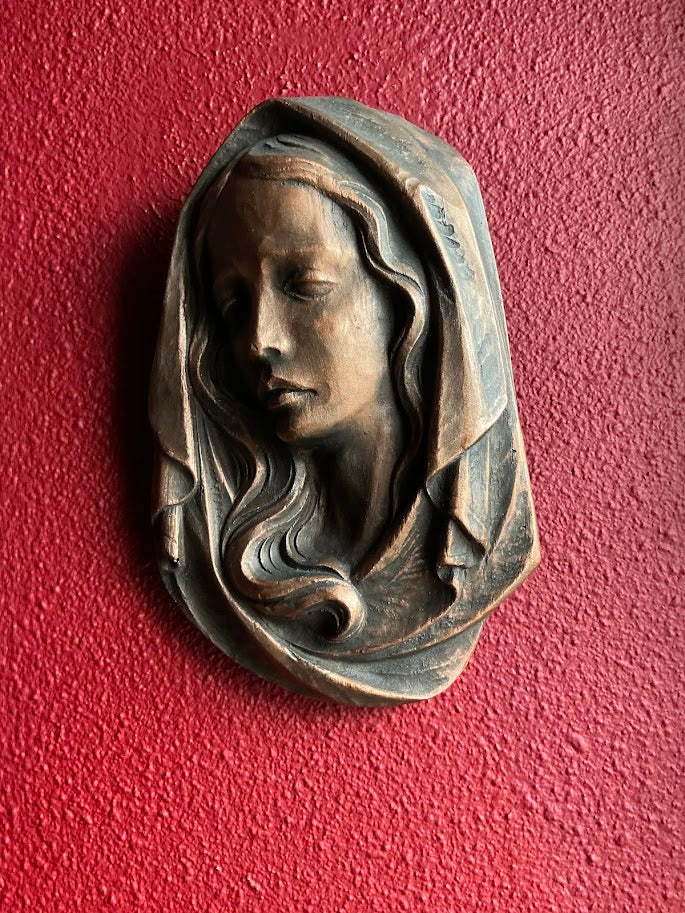 Antiek Frans Mariabeeld gebronsd muurbeeld