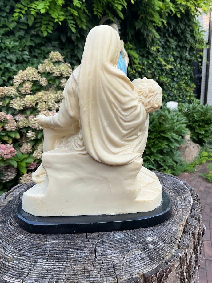 Prachtig Maria Piëta beeld met Jezus Christus