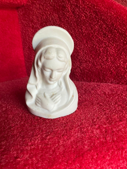 Heel lief Mariabeeldje Maria borstbeeld porselein bisque