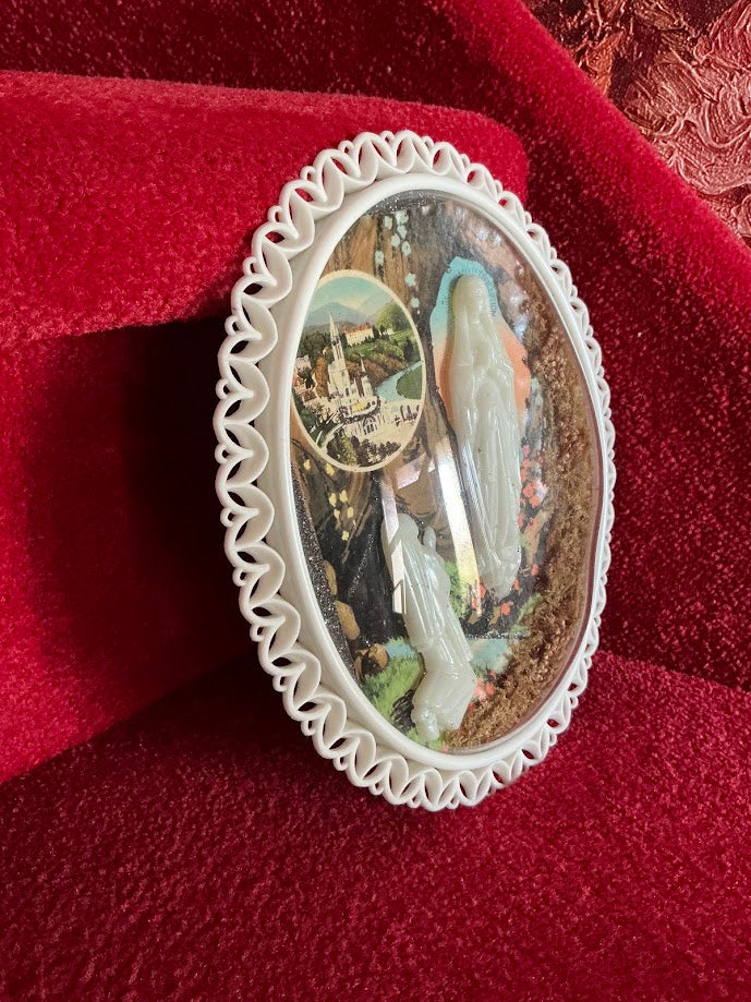 Groot Frans Souvenir Bolglas Bernadette bij Maria Lourdes