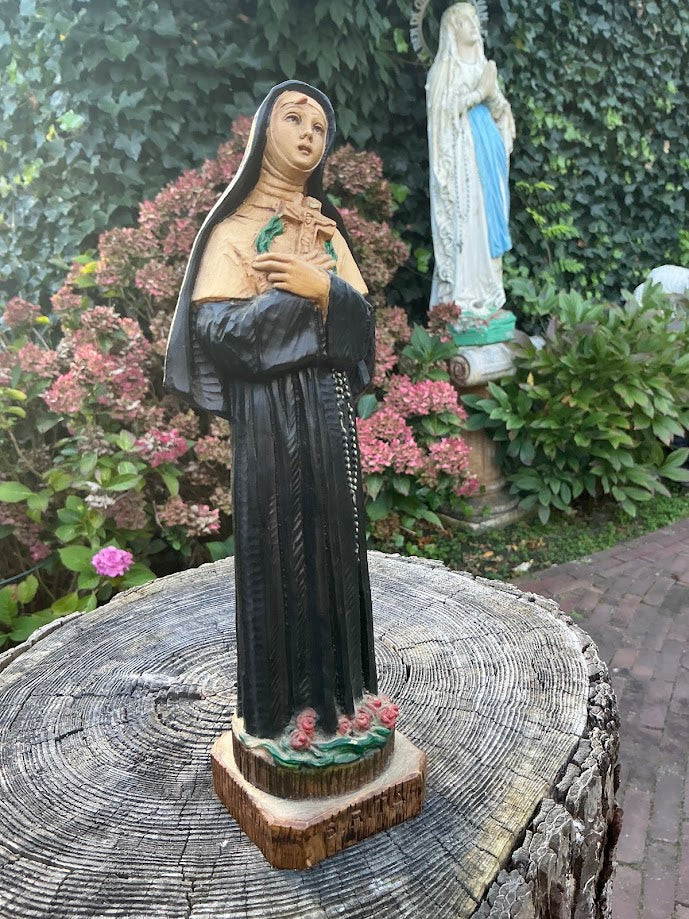 Stupenda statua di Santa Rita da Cascia
