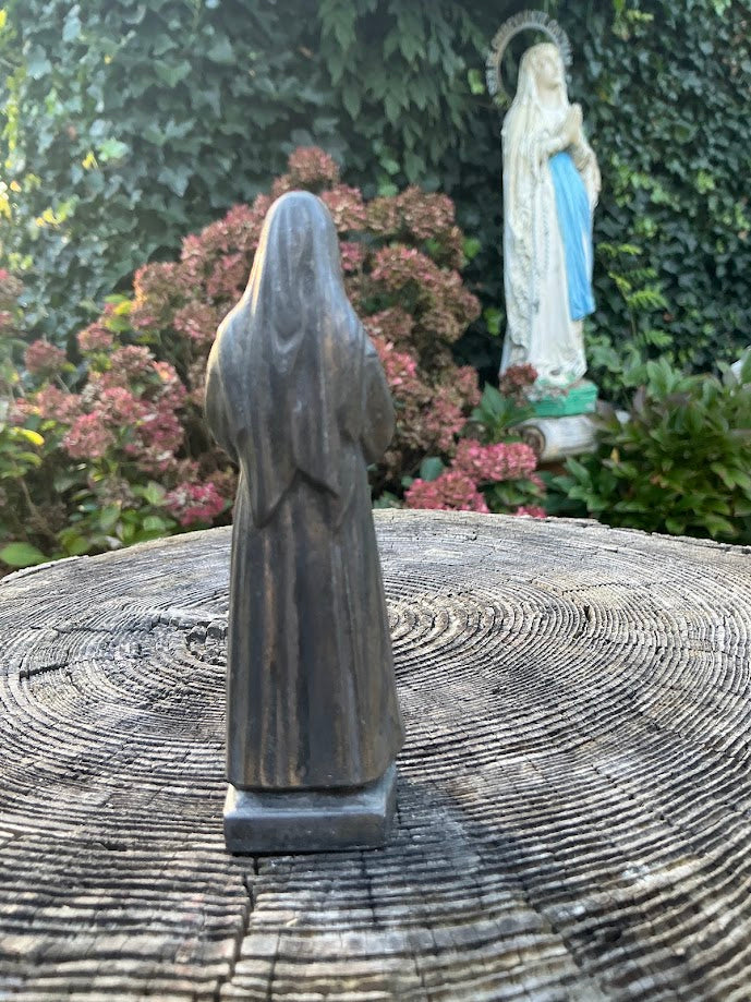 Figura religiosa francesa de aleación de bronce de Santa Rita