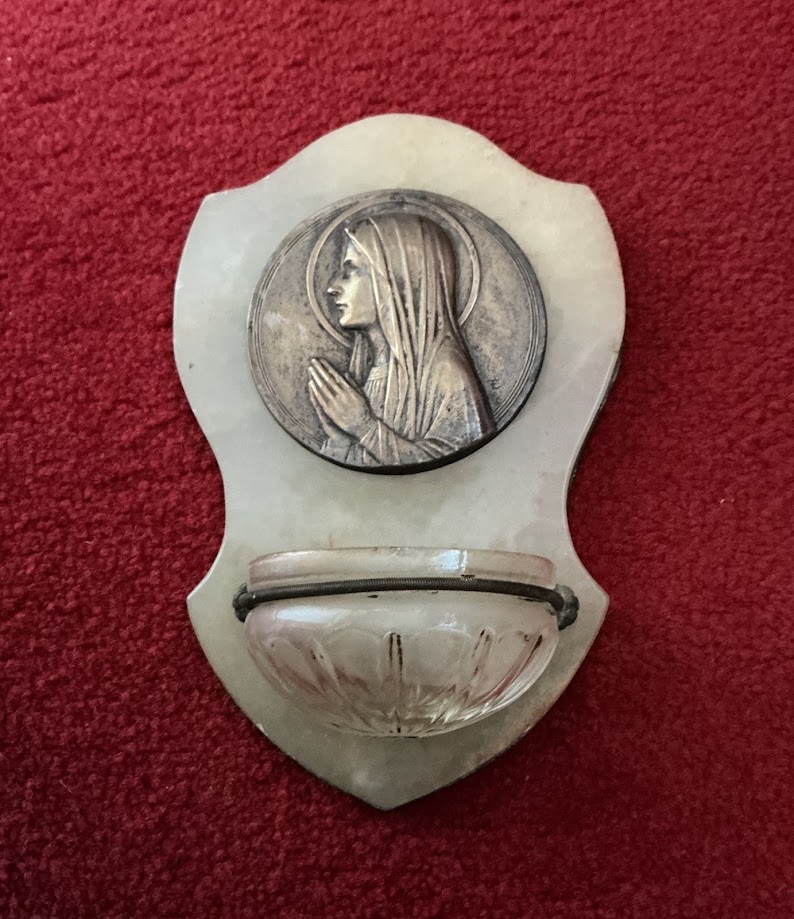 Bénitier français antique Oscar Ruffony, en marbre onyx