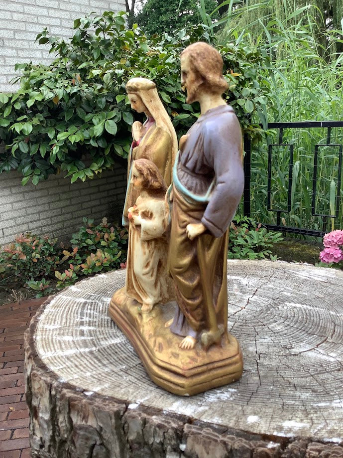 Mooi heiligenbeeld de Heilige Familie